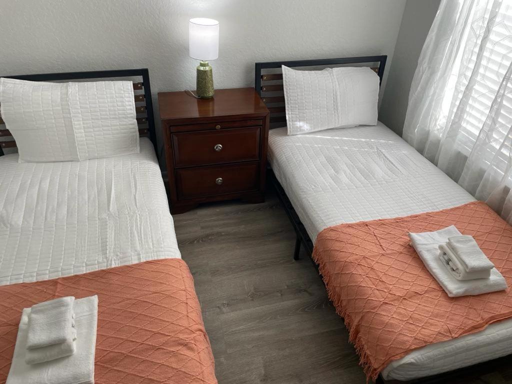 Cozy Stylish Townhome Дейвънпорт Екстериор снимка