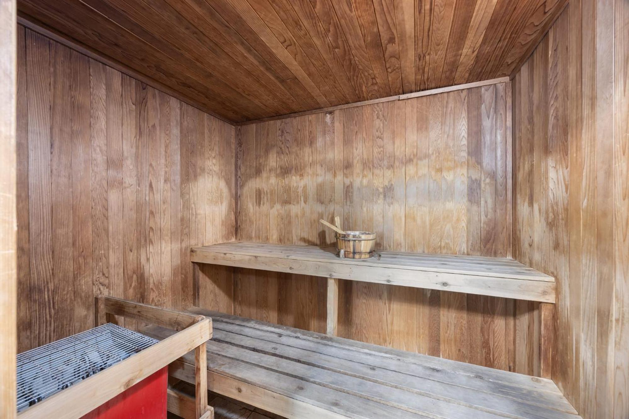 Cozy Stylish Townhome Дейвънпорт Екстериор снимка